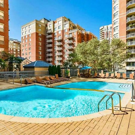 Exclusive Apt In Ballston With Gym 알링턴 외부 사진